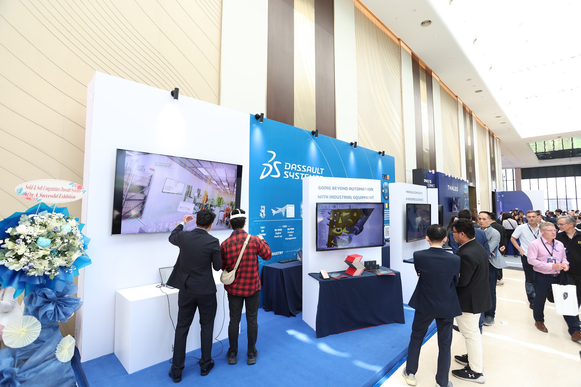 ‘Gã khổng lồ’ công nghệ Pháp hỗ trợ nhiều ngành chiến lược ở Việt Nam: Từ xe điện tới chất bán dẫn- Ảnh 3.