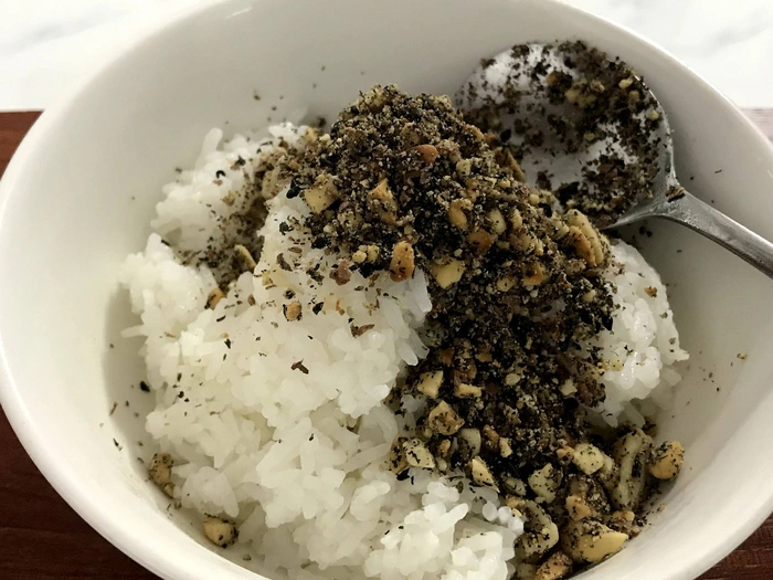 Vừng đen: "Thần dược" giúp tóc bạc hóa đen hay chỉ là lời đồn?- Ảnh 2.