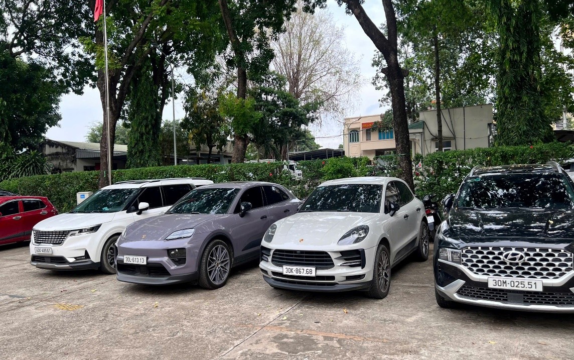 Nóng: Bắt khẩn cấp đường dây giao dịch tiền ảo siêu lừa gần 10.000 tỷ đồng - Ảnh 2.