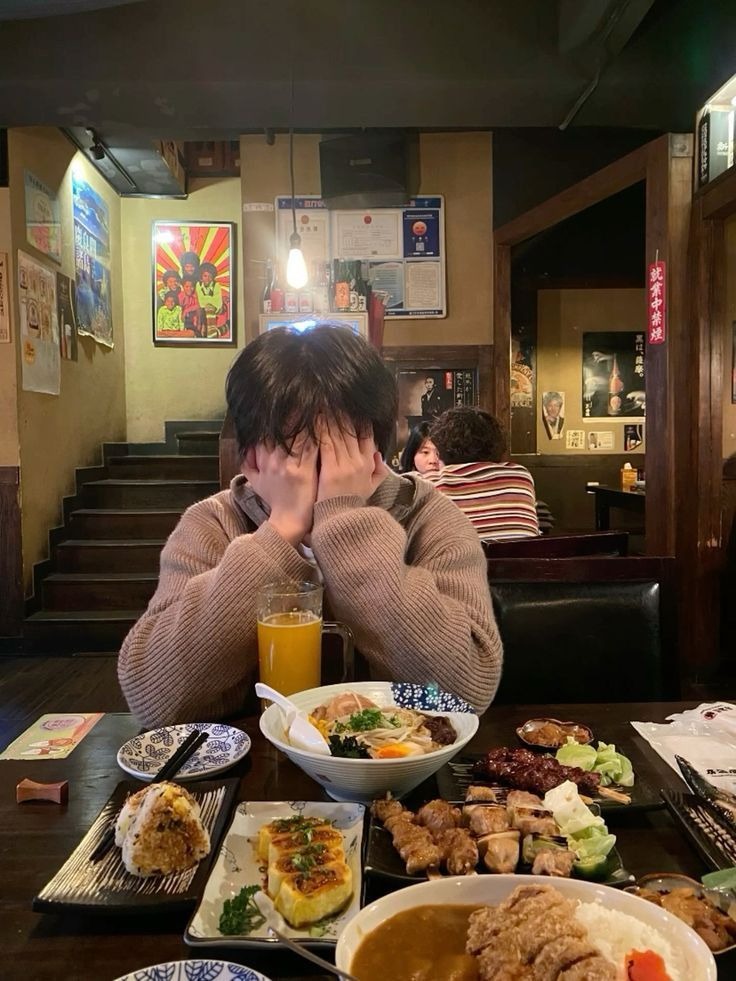 Ăn thịt nướng xong thấy tội lỗi: Dấu hiệu bạn đã sống quá lâu trong nỗi sợ thiếu tiền- Ảnh 2.