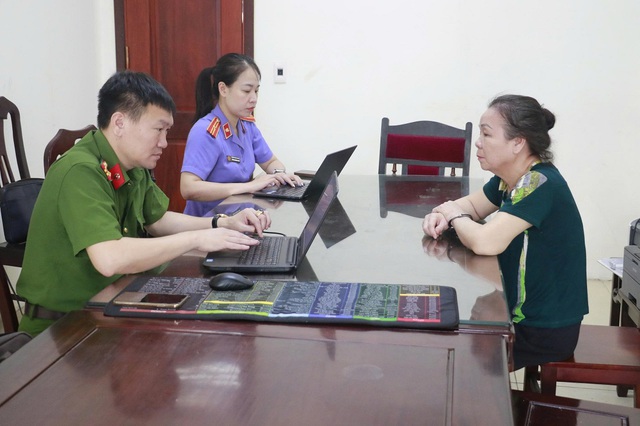 Gần nửa triệu sản phẩm kem đánh răng, dầu gội giả cua 'ba trùm' Phạm Thi Sáng: Có những hãng nào?- Ảnh 2. Gần nửa triệu sản phẩm kem đánh răng, dầu gội giả cua 'ba trùm' Phạm Thi Sáng: Có những hãng nào?- Ảnh 2.