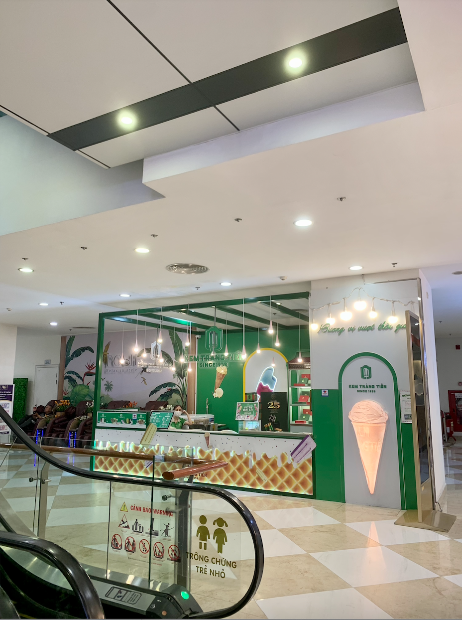 Một TTTM tại Hà Nội bỗng vắng tanh cả 5 tầng, hàng quán dọn đi hết: Sự thật là gì?- Ảnh 10.