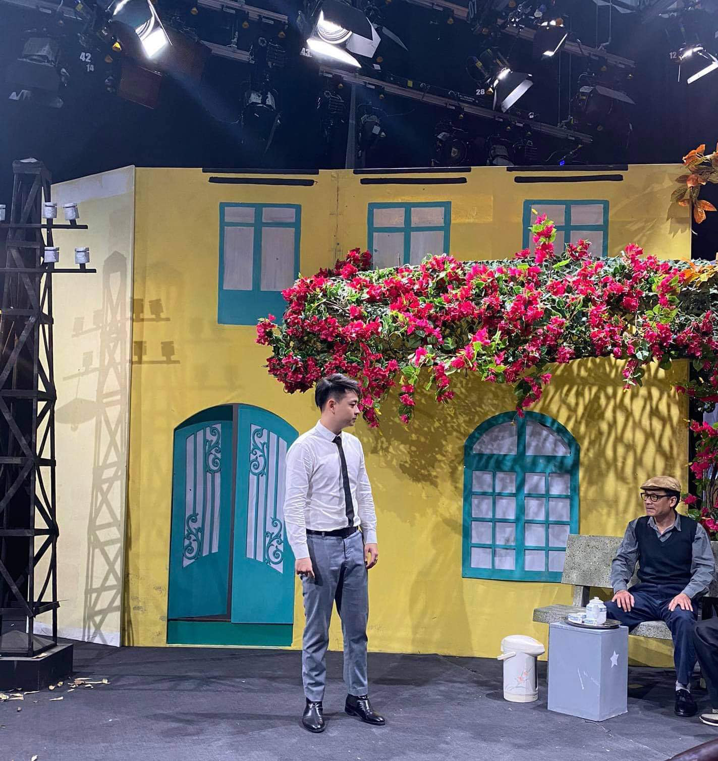 Diễn viên nhí "gây sốt" với những câu thoại "chất phát ngất": Từng là "thần đồng màn ảnh", giờ sống kín tiếng bên vợ con- Ảnh 6.