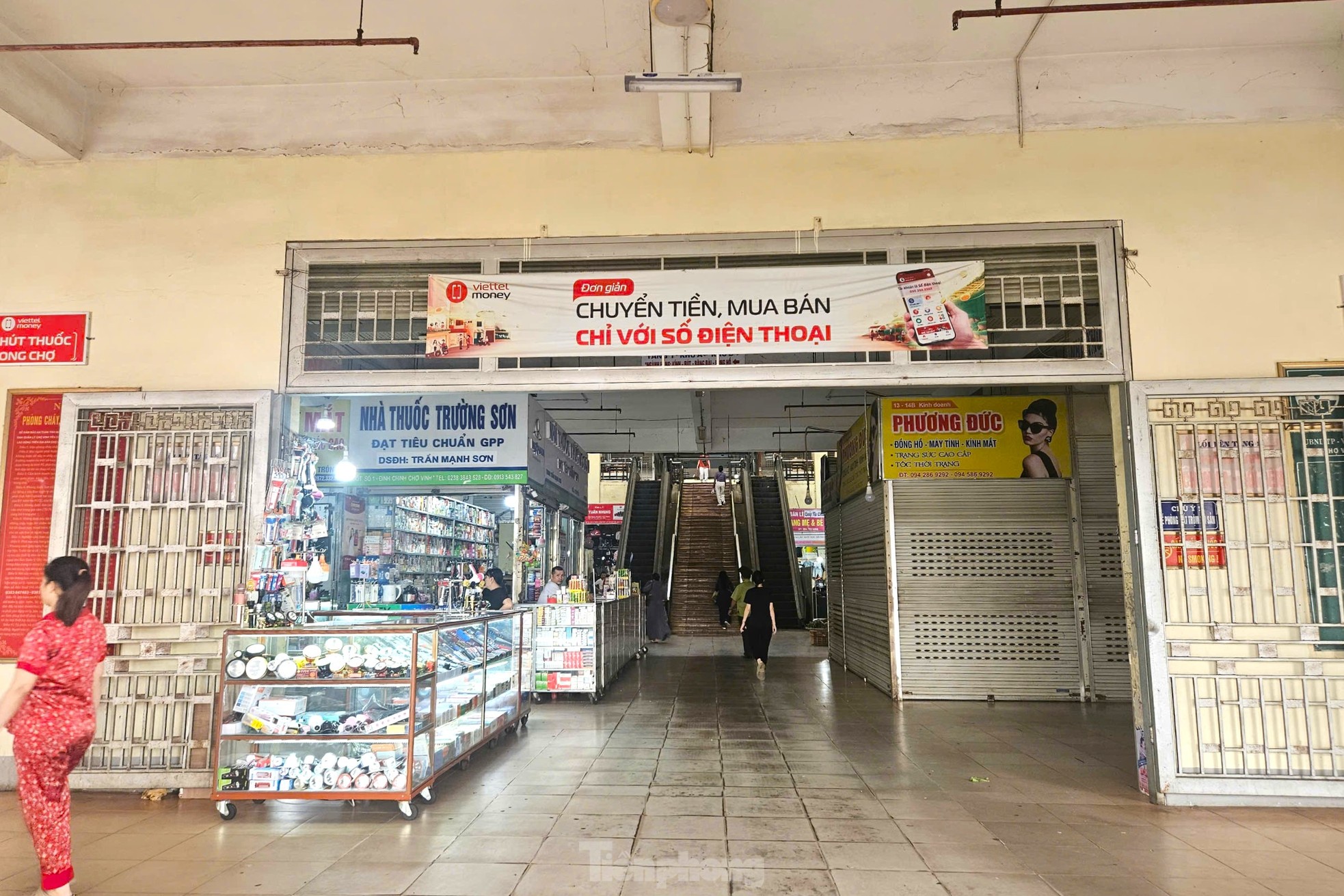 Lý do hơn 1.000 ki-ốt chợ Vinh đóng cửa hàng loạt- Ảnh 13. Lý do hơn 1.000 ki-ốt chợ Vinh đóng cửa hàng loạt- Ảnh 13.