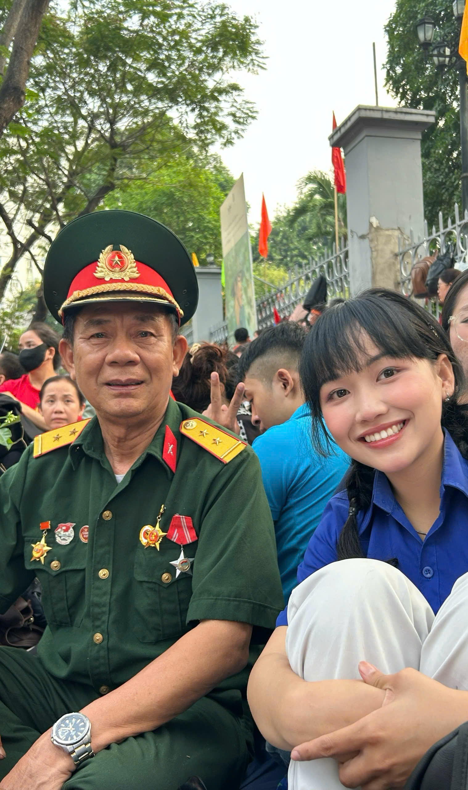 Gặp nhóm sinh viên giúp đỡ cựu chiến binh từng bị hành xử vô lễ ngày 30-4- Ảnh 5.