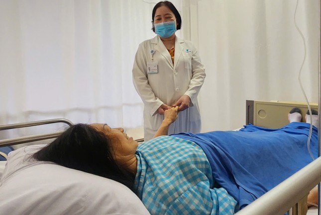 Bệnh nhân vỡ mạch máu suýt chết vì 'bỏ ngoài tai' lời khuyên của bác sĩ- Ảnh 2.