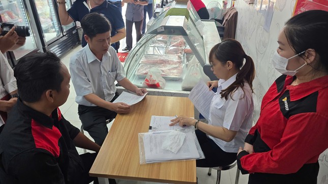 Tin mới vụ Công ty cổ phần C.P. Việt Nam bị tố bán heo, gà mắc bệnh- Ảnh 3.