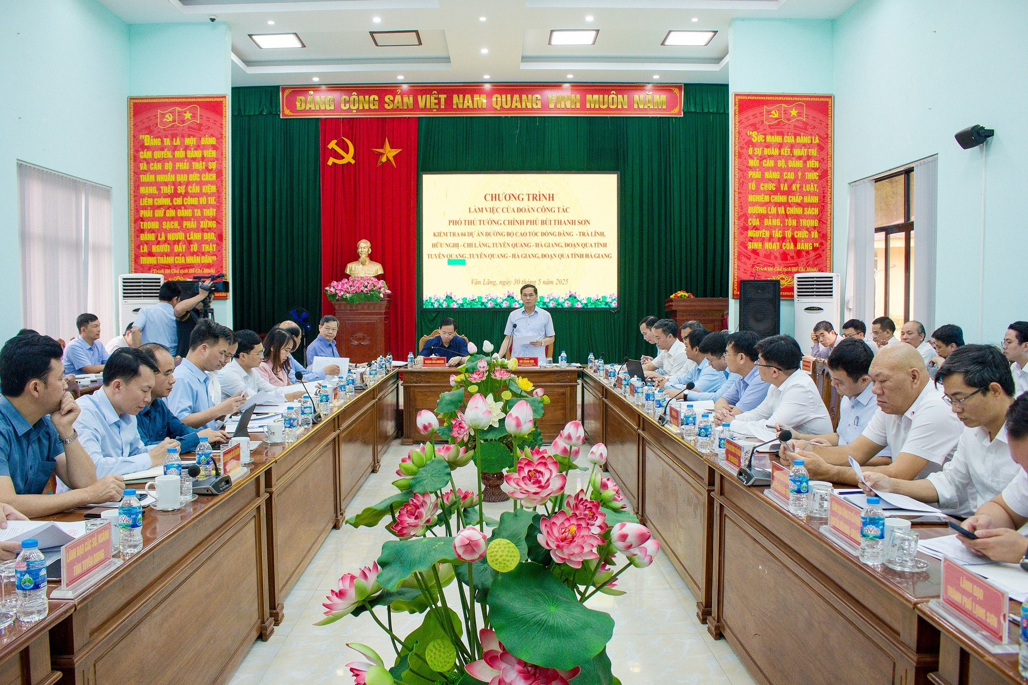 Thi công 2 tuyến cao tốc nghìn tỷ, Đèo Cả chỉ ra thách thức lớn trước mục tiêu thông tuyến năm 2025