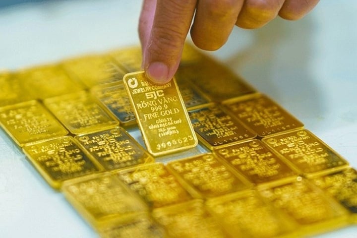 Nhiều thông tin chấn động, giá vàng có về mốc 100 triệu đồng/lượng?