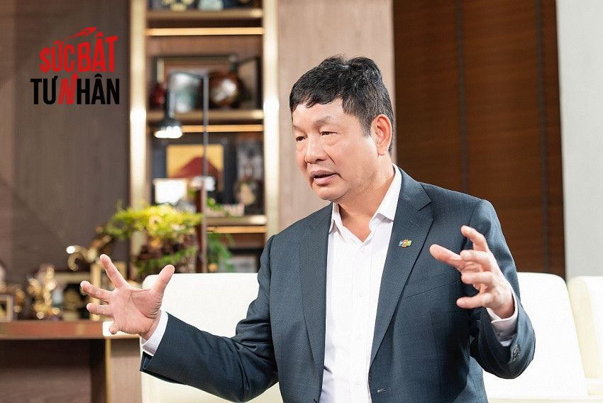 Ông Trương Gia Bình: Cần lập kế hoạch tác chiến 2025-2030 với những "trận đánh" mới như phát triển đường sắt cao tốc Bắc-Nam, xây dựng trung tâm tài chính thế giới - Ảnh 1. Ông Trương Gia Bình: Cần lập kế hoạch tác chiến 2025-2030 với những "trận đánh" mới như phát triển đường sắt cao tốc Bắc-Nam, xây dựng trung tâm tài chính thế giới - Ảnh 1.