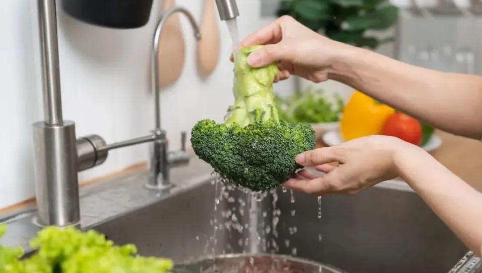5 thứ càng rửa càng bẩn, dẫn lối vi khuẩn ngấm vào sâu hơn- Ảnh 7.