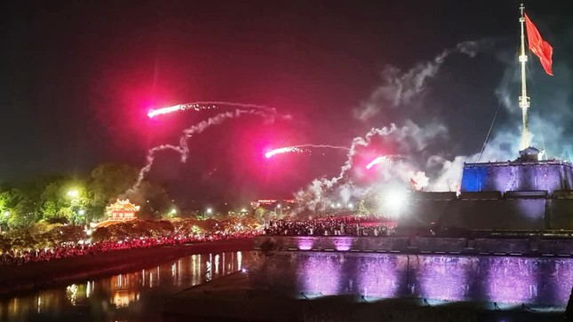 Lại xảy ra sự cố bắn hỏa pháo thần công trên Kỳ Đài Huế- Ảnh 1.