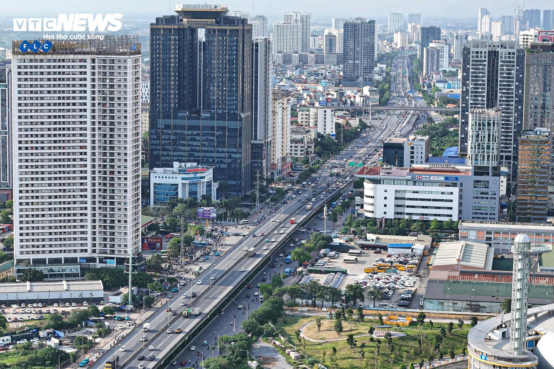 Cửa ngõ Thủ đô ùn ứ trong ngày cuối kỳ nghỉ lễ- Ảnh 19. Cửa ngõ Thủ đô ùn ứ trong ngày cuối kỳ nghỉ lễ- Ảnh 19.