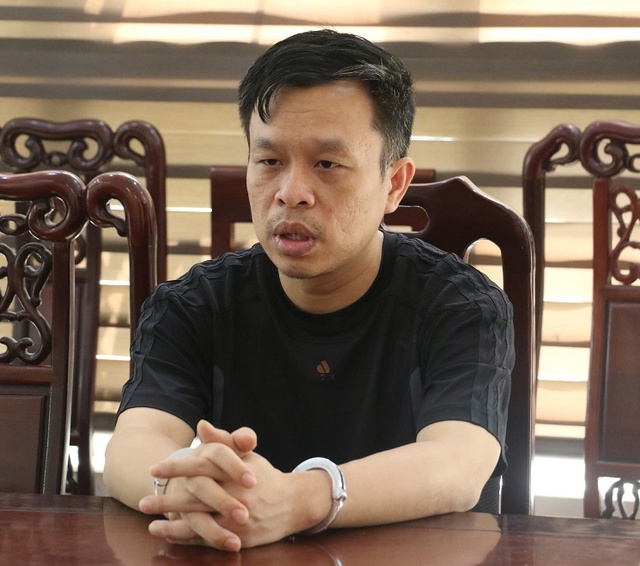 Bắt Phó Trưởng phòng Hoàng Tứ Trạch- Ảnh 1.