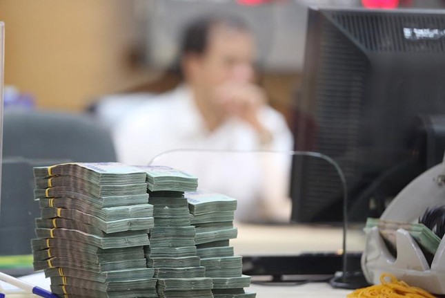 Thấy gì từ việc lãi suất huy động nhen nhóm tăng?- Ảnh 1.