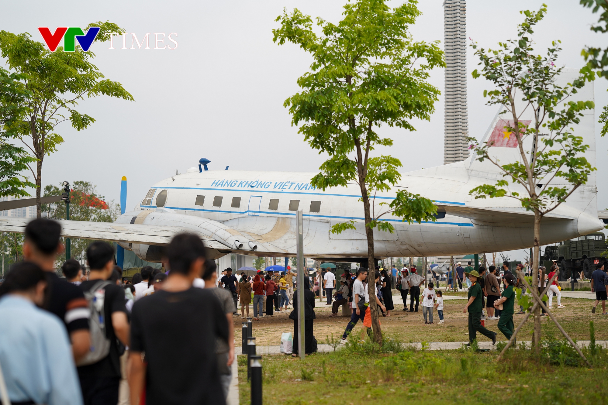 Bảo tàng Lịch sử Quân sự Việt Nam đón hàng vạn khách trong ngày nghỉ lễ 30/4 cuối cùng- Ảnh 5.