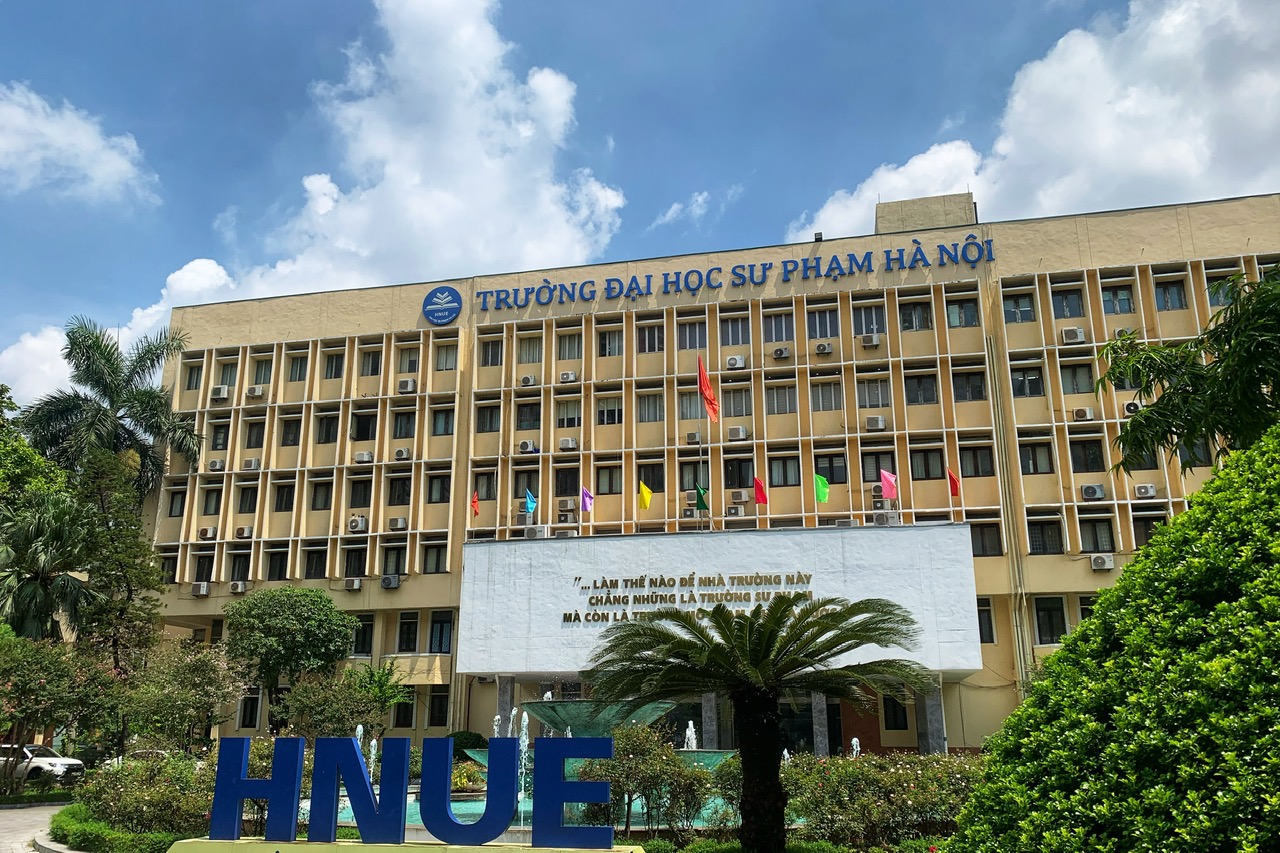 5 ngành có điểm chuẩn CAO NHẤT kỳ thi tốt nghiệp THPT 2024, phụ huynh lấy giấy bút ghi ngay để tham khảo!- Ảnh 1. 5 ngành có điểm chuẩn CAO NHẤT kỳ thi tốt nghiệp THPT 2024, phụ huynh lấy giấy bút ghi ngay để tham khảo!- Ảnh 1.