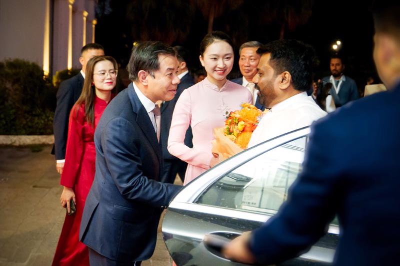 Tổng thống Sri Lanka mời Vingroup đầu tư vào bất động sản, du lịch- Ảnh 1.