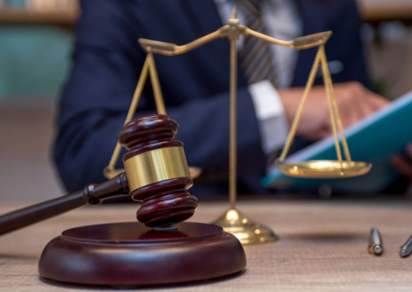 Nam sinh nhận bản án 8 năm tù vì số tiền 3,5 tỷ đồng chuyển khoản nhầm, gia đình 