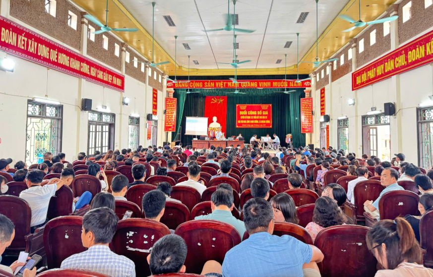 Ninh Bình: Thu về gần 500 tỷ đồng sau 6 phiên đấu giá, vượt hàng trăm tỷ đồng so với tổng giá khởi điểm- Ảnh 1.