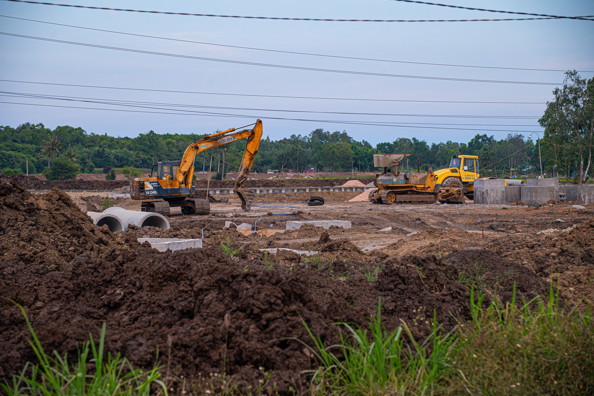 Toàn cảnh tuyến đường đang xây dựng qua “thiên đường hải sản”, đang được mời gọi đầu tư 2 dự án 5.700 tỷ đồng- Ảnh 8.