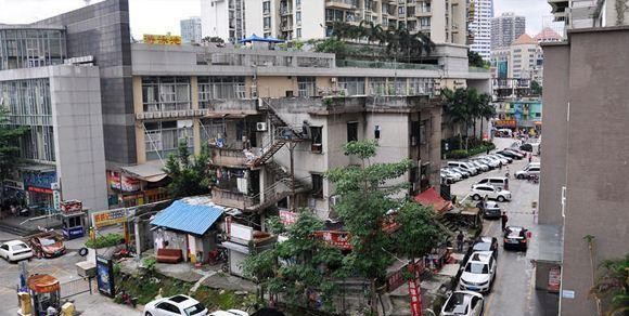 Chủ căn nhà 3 tầng không chịu di dời dù được chủ đầu tư bồi thường hơn 35 tỷ đồng, tuyên bố: “Nhà tôi 1.000 tỷ mới xứng đáng”- Ảnh 1.