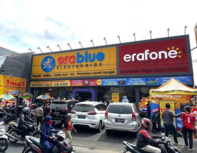 Chuỗi điện máy tại Indonesia của Thế giới di động lần đầu tiên cán mốc 100 cửa hàng, doanh thu lũy kế vượt 150 triệu USD- Ảnh 1. Chuỗi điện máy tại Indonesia của Thế giới di động lần đầu tiên cán mốc 100 cửa hàng, doanh thu lũy kế vượt 150 triệu USD- Ảnh 1.