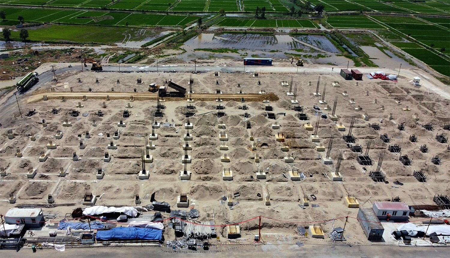 Hình ảnh bất ngờ ở sân bay mới cách Hà Nội 40km - sẽ sớm có tuyến đường 71.000 tỷ nối thẳng tới Thủ đô?- Ảnh 1.