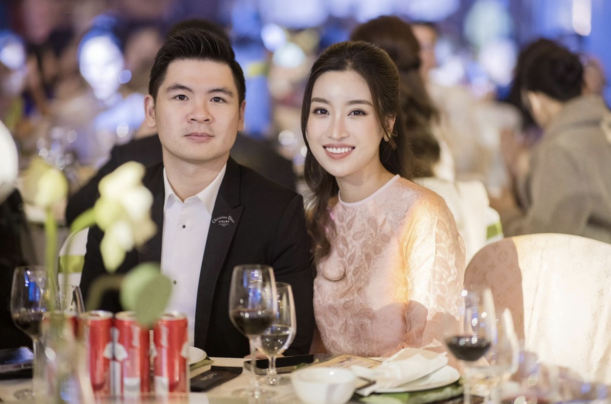 'Dâu hào môn' Đỗ Mỹ Linh đang sở hữu bao nhiêu tài sản nhà chồng?- Ảnh 1.