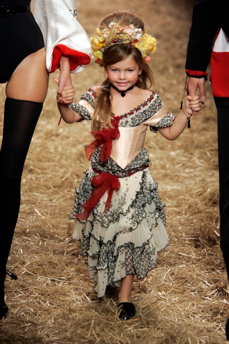 Cô bé đẹp nhất thế giới giờ ra sao- Ảnh 4.