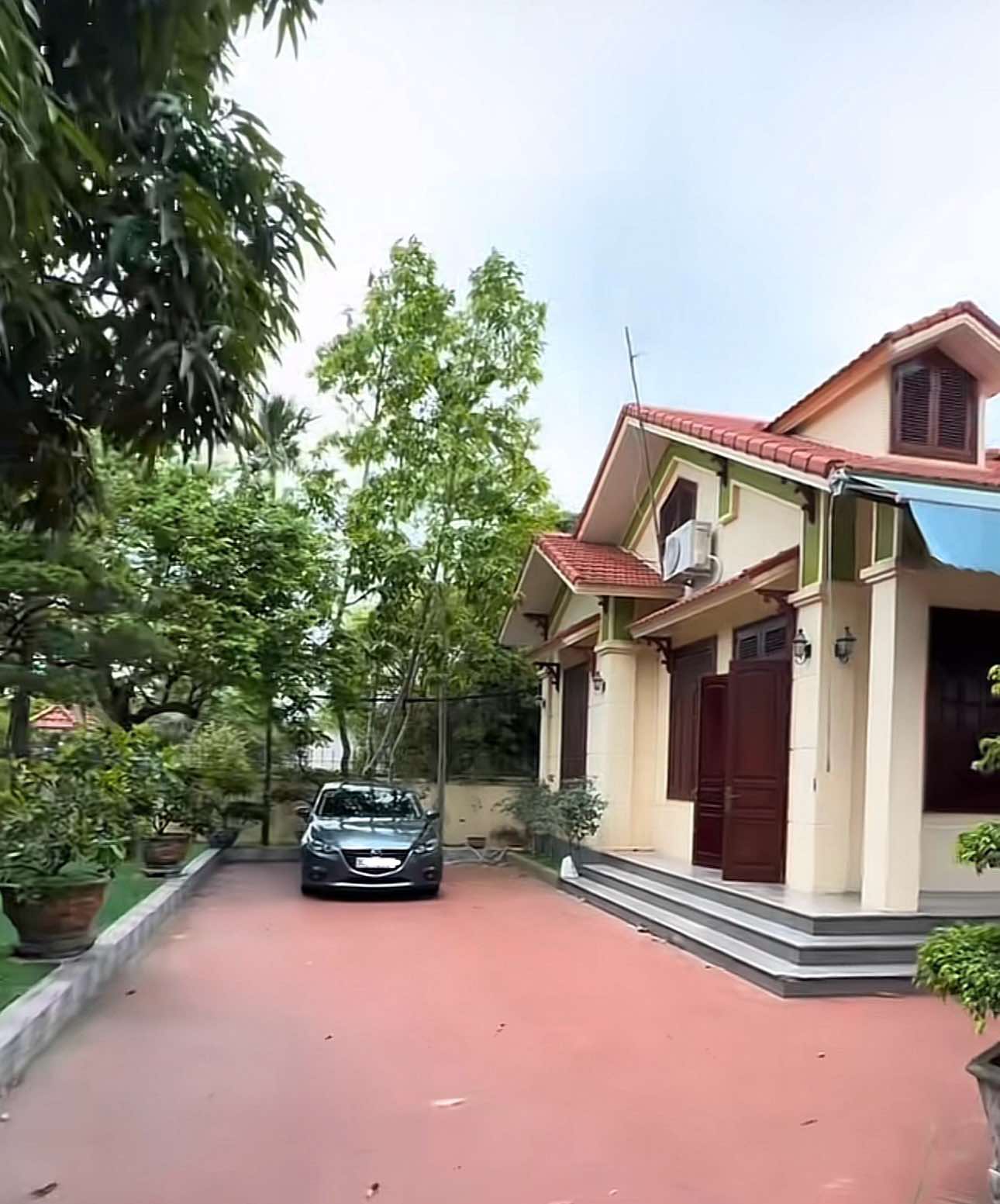 5 anh em chung sống hòa thuận trong 1 khu đất, xây 5 căn nhà giống hệt nhau ở Nam Định gây sốt MXH: Bí quyết nằm ở nhân vật đặc biệt này?- Ảnh 5. 5 anh em chung sống hòa thuận trong 1 khu đất, xây 5 căn nhà giống hệt nhau ở Nam Định gây sốt MXH: Bí quyết nằm ở nhân vật đặc biệt này?- Ảnh 5.