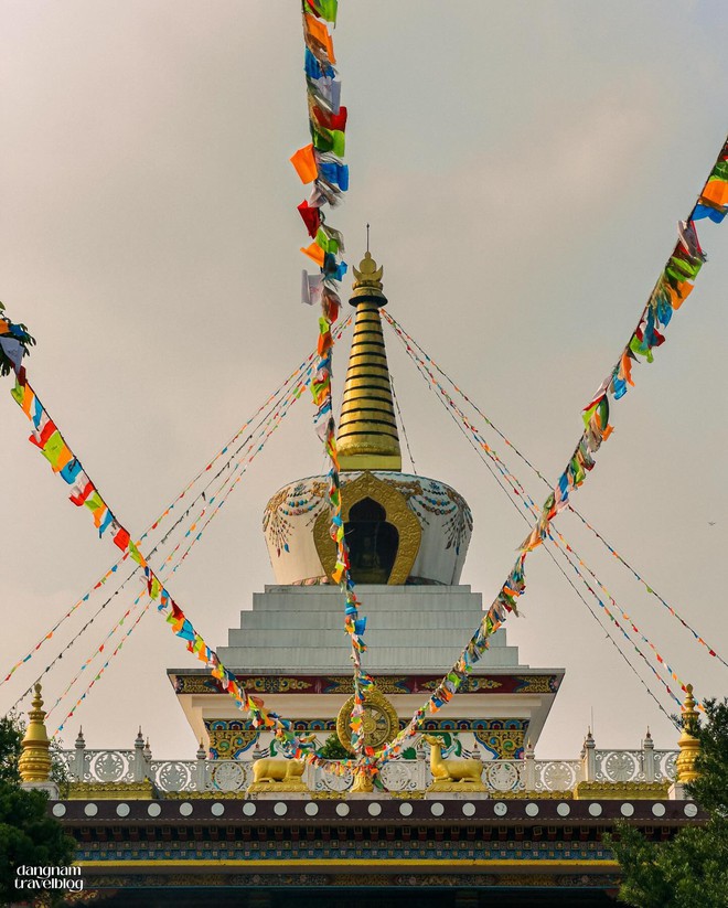 Phát hiện ngôi chùa ngay ở Hà Nội mang vẻ ngoài khác biệt: Du khách nhận xét cảnh như ở nước ngoài- Ảnh 12.