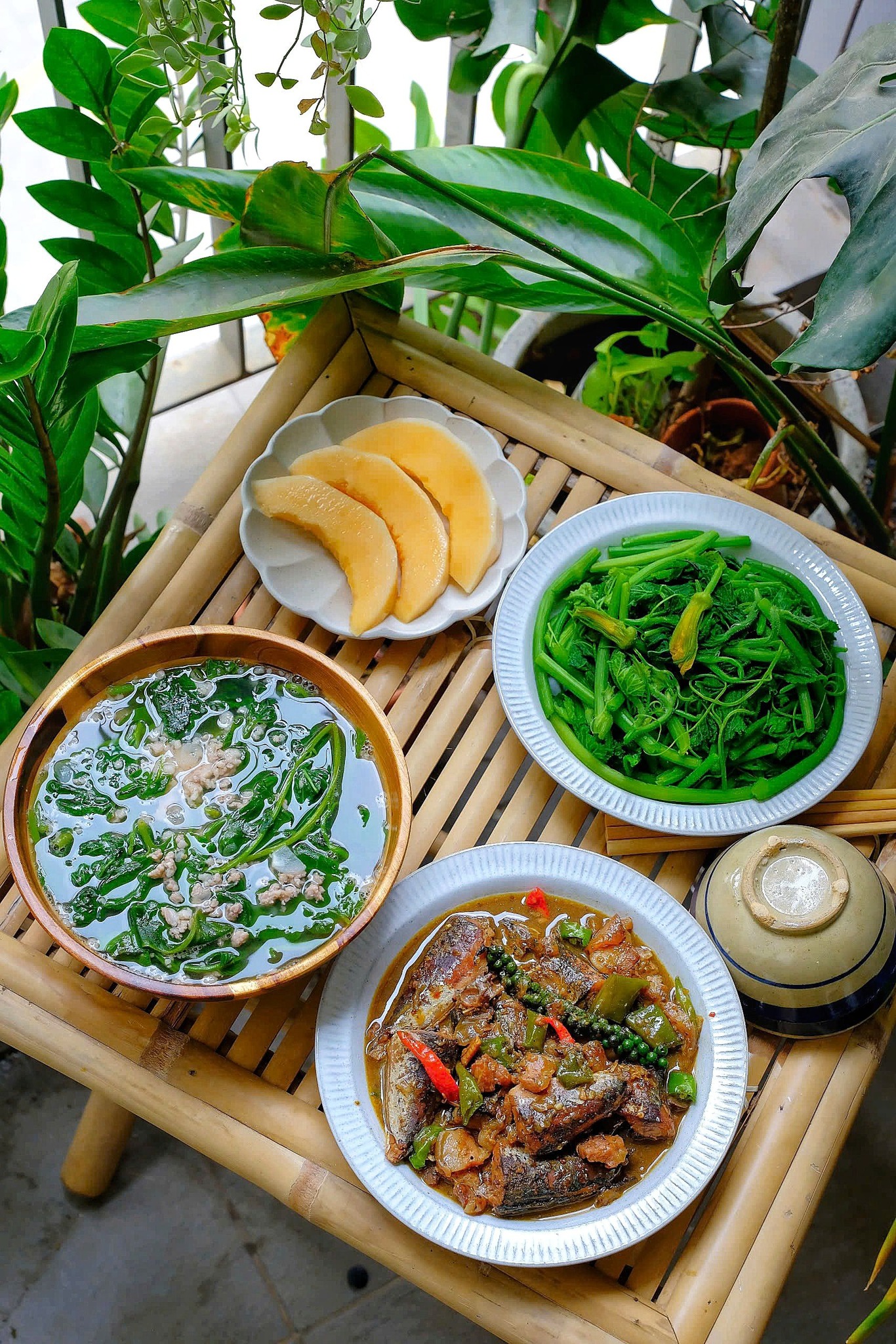 Loạt bữa cơm nhà viral khắp MXH: Công thức một mặn-một rau-một canh-hoa quả chuẩn ý chị em, đỡ đau đầu mỗi khi nghĩ món- Ảnh 7.