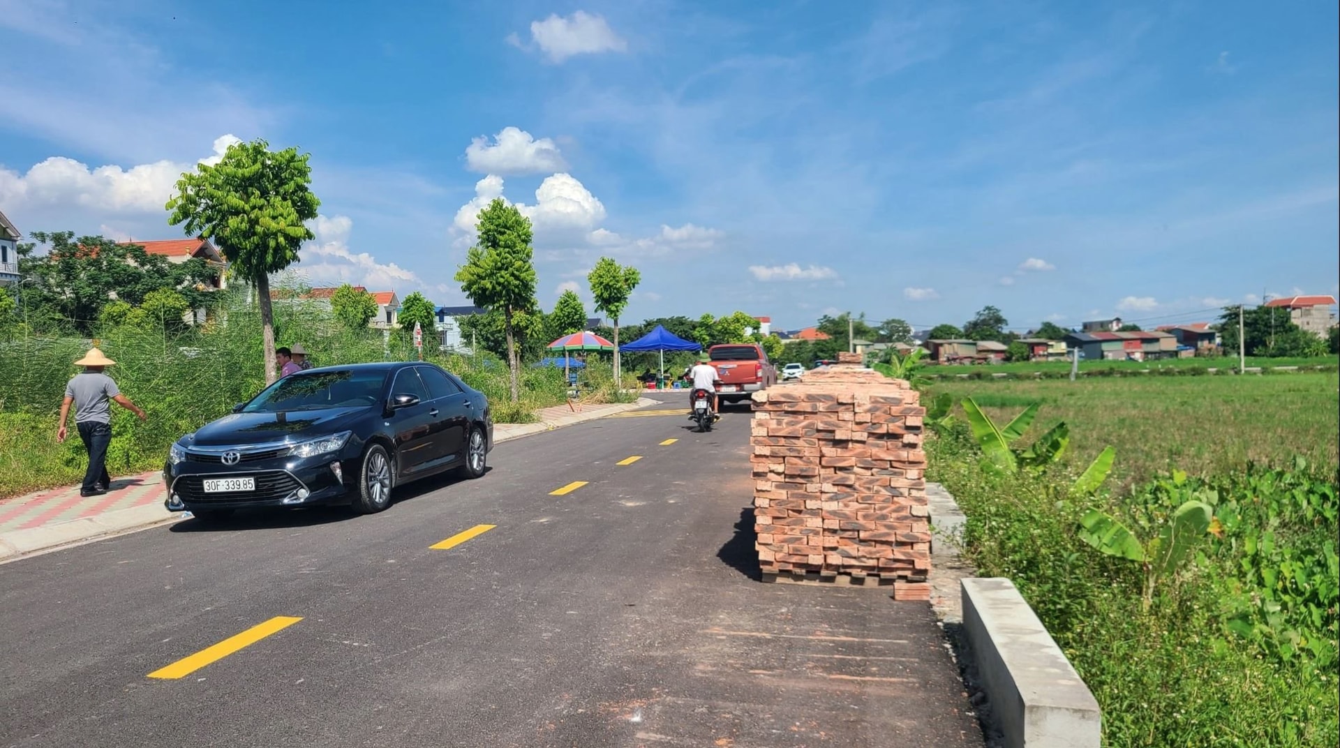 Giá cao, người mua do dự, thị trường đất nền ven Hà Nội hạ nhiệt- Ảnh 1. Giá cao, người mua do dự, thị trường đất nền ven Hà Nội hạ nhiệt- Ảnh 1.