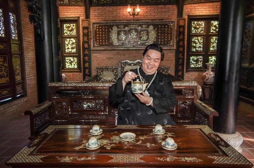 Cận cảnh biệt phủ 100 tỷ, toàn gỗ quý ở Đồng Nai: Nam nghệ sĩ sẵn sàng bán rẻ nếu tìm đúng người- Ảnh 16. Cận cảnh biệt phủ 100 tỷ, toàn gỗ quý ở Đồng Nai: Nam nghệ sĩ sẵn sàng bán rẻ nếu tìm đúng người- Ảnh 16.