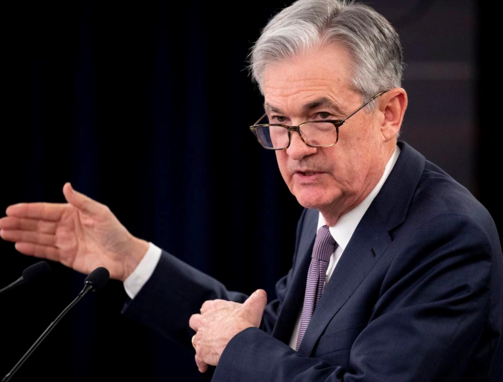 Fed tiếp tục giữ nguyên lãi suất, lo ngại lạm phát leo thang trở lại do ảnh hưởng của thuế quan- Ảnh 1.