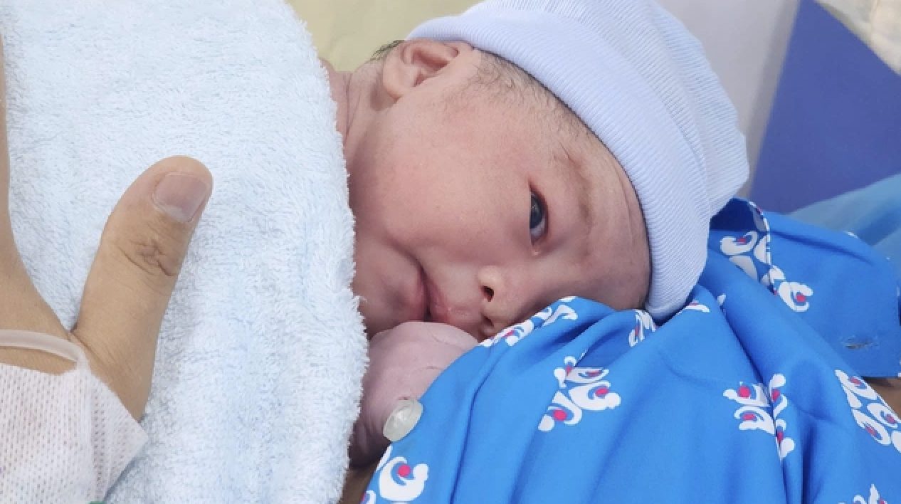 NÓNG: TP HCM rà soát danh sách hỗ trợ phụ nữ sinh đủ 2 con- Ảnh 1.