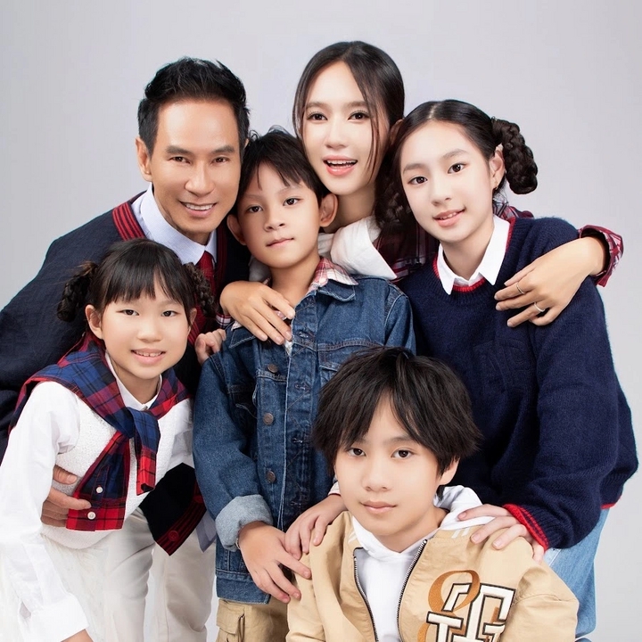 Vợ Lý Hải nói lý do bỏ sự nghiệp riêng, quan điểm dạy 4 con 'không giống ai'- Ảnh 5.