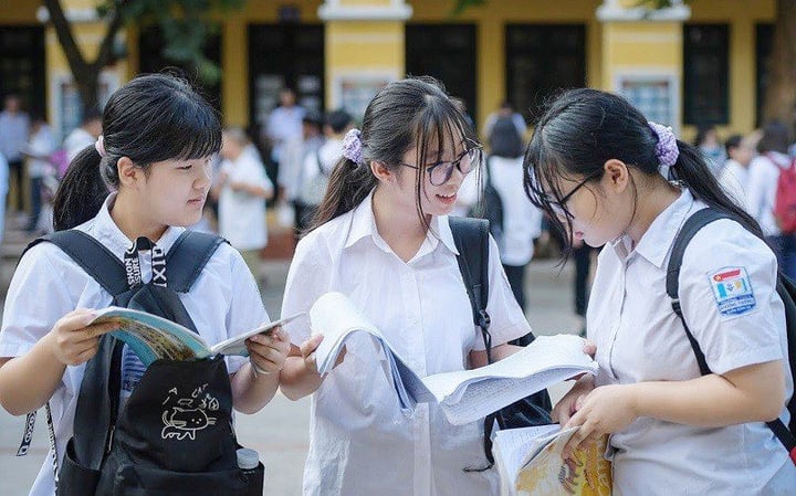 Nữ giới khối D nên lựa chọn ngành học nào để không lo thất nghiệp?- Ảnh 1.