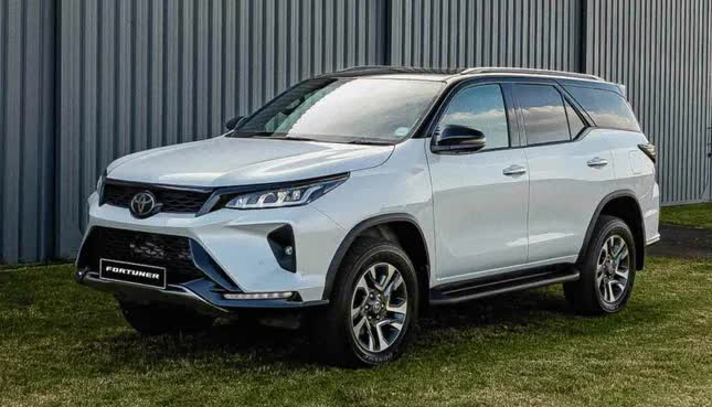 Chi tiết Toyota Fortuner phiên bản hybrid- Ảnh 2. Chi tiết Toyota Fortuner phiên bản hybrid- Ảnh 2.