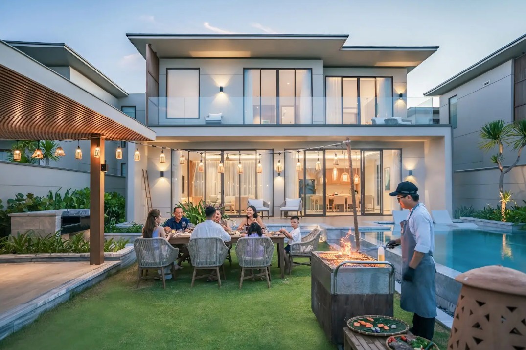 Nơi được ví là ‘Ốc đảo xanh’ ở Quy Nhơn: Nằm trong lòng vịnh hiền hoà, được gia đình yêu thích khi hè về! - Ảnh 2. Nơi được ví là ‘Ốc đảo xanh’ ở Quy Nhơn: Nằm trong lòng vịnh hiền hoà, được gia đình yêu thích khi hè về! - Ảnh 2.