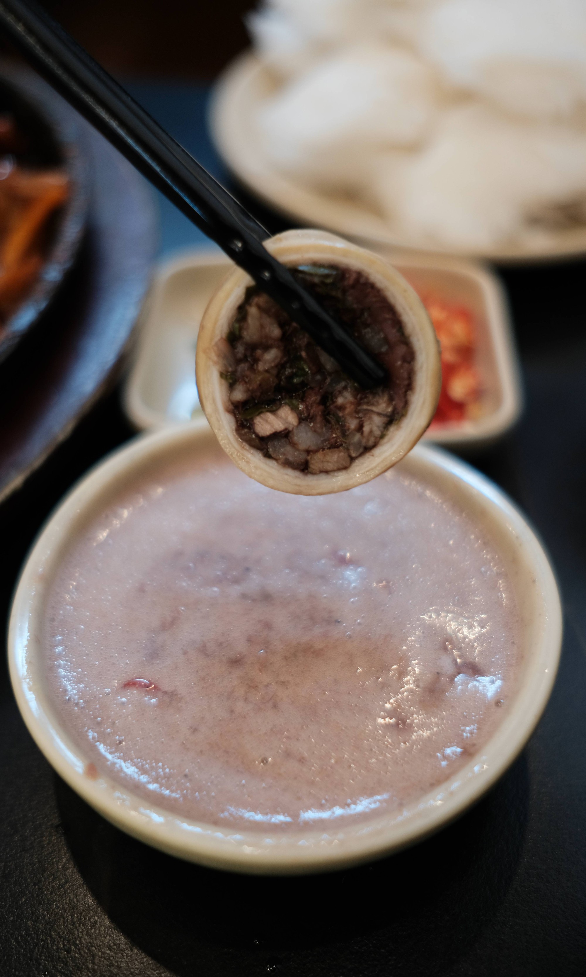 Đi ăn thử Lòng Chát sau drama: Không có lòng se điếu, liệu các món có ngon và giá có 