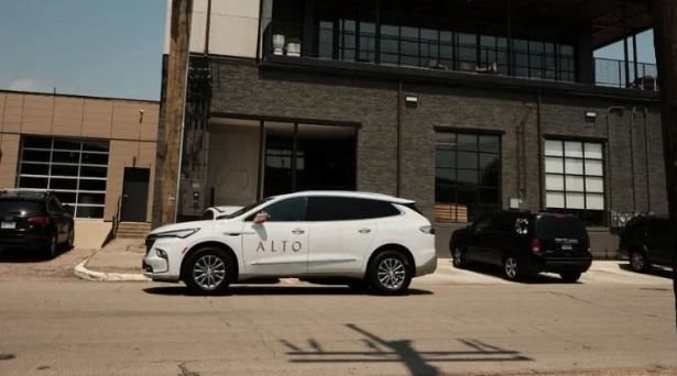 Startup gọi xe hứa hẹn ‘đánh bật’ Uber: Tài xế nhận lương 'khủng', khách hàng được mở cửa xe, mời nước- Ảnh 2. Startup gọi xe hứa hẹn ‘đánh bật’ Uber: Tài xế nhận lương 'khủng', khách hàng được mở cửa xe, mời nước- Ảnh 2.
