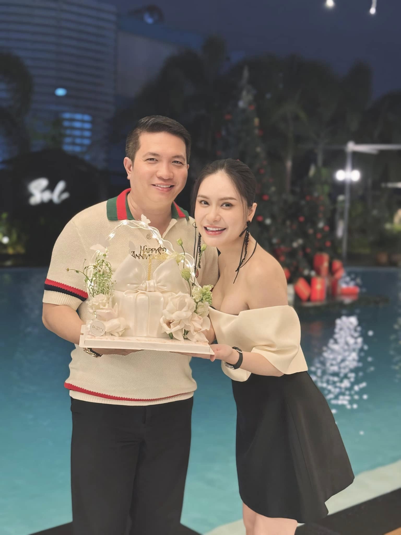 Trước khi vướng lùm xùm chấn động, 2 vợ chồng Đoàn Di Băng rất chăm chị cập nhật MXH