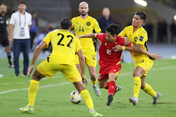 Thua Malaysia đậm nhất lịch sử, tuyển Việt Nam gần cạn hy vọng dự Asian Cup- Ảnh 1.