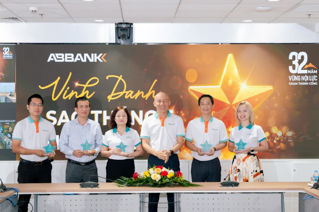 ABBANK lan tỏa giá trị tri ân nhân kỷ niệm 32 năm thành lập - Ảnh 2.