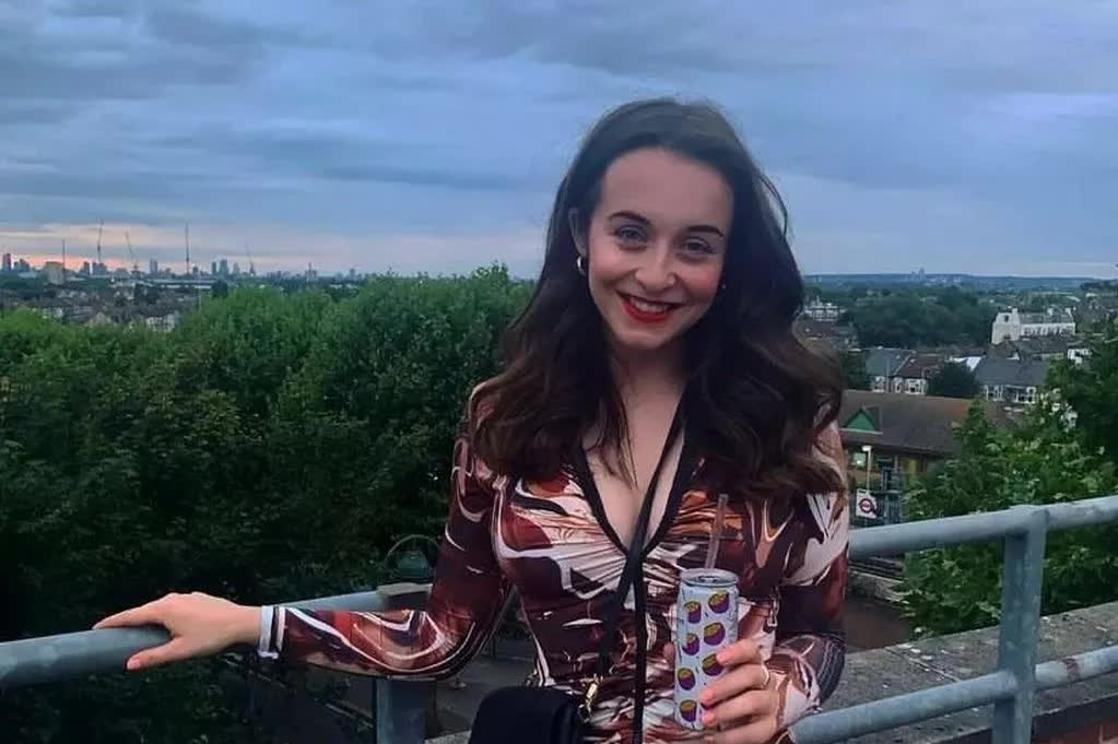 Đang họp thì mờ mắt, không nói được: Cô gái trẻ đưa ra cảnh báo sau khi bị đột quỵ ở tuổi 25 liên quan thuốc tránh thai- Ảnh 4.