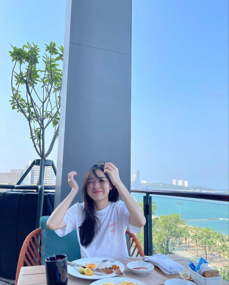 Sau khi lấy chồng, tôi giữ ví riêng, còn bạn tôi gộp hết tiền: 3 năm sau, kết quả hoàn toàn khác- Ảnh 3. Sau khi lấy chồng, tôi giữ ví riêng, còn bạn tôi gộp hết tiền: 3 năm sau, kết quả hoàn toàn khác- Ảnh 3.