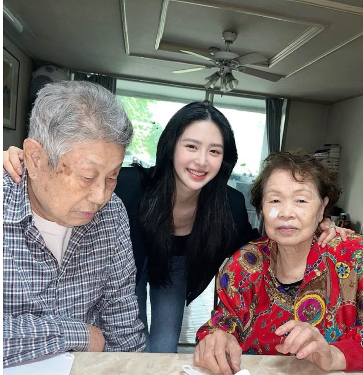 Bố tôi dạy một câu: Đừng để tiền điều khiển cuộc đời con và tôi đã thoát được 3 quyết định sai lầm nhờ đó- Ảnh 1.