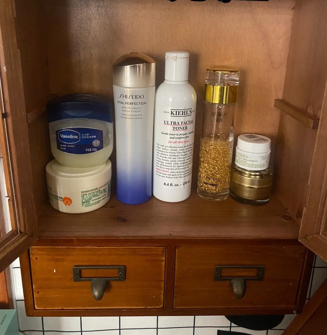 39 tuổi mới nhận ra: Đây là 7 khoản tiêu hoàn toàn không cần thiết mà tôi đã mắc phải suốt cả chục năm- Ảnh 1.